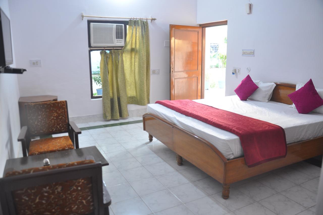 Hotel Eagle Nest Bharatpur Εξωτερικό φωτογραφία