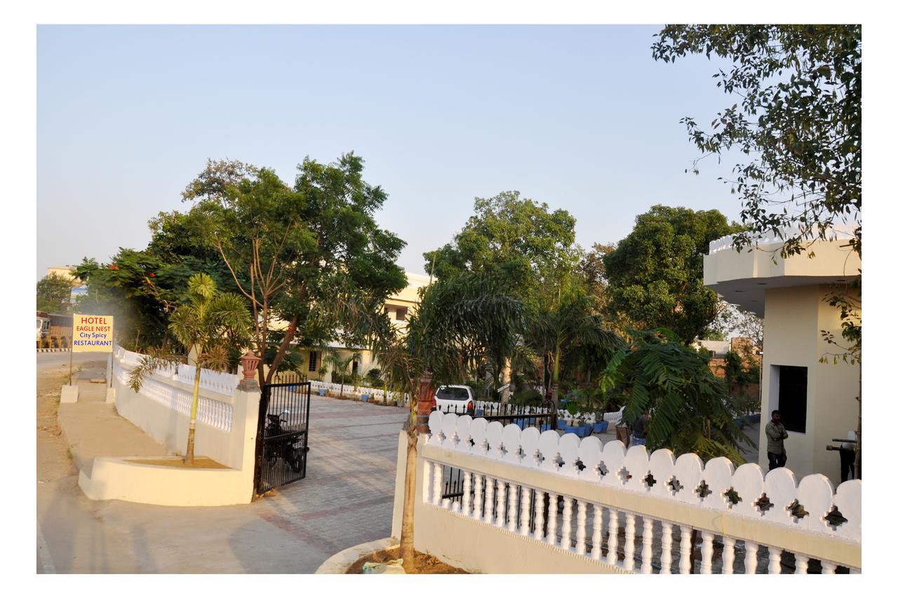 Hotel Eagle Nest Bharatpur Εξωτερικό φωτογραφία