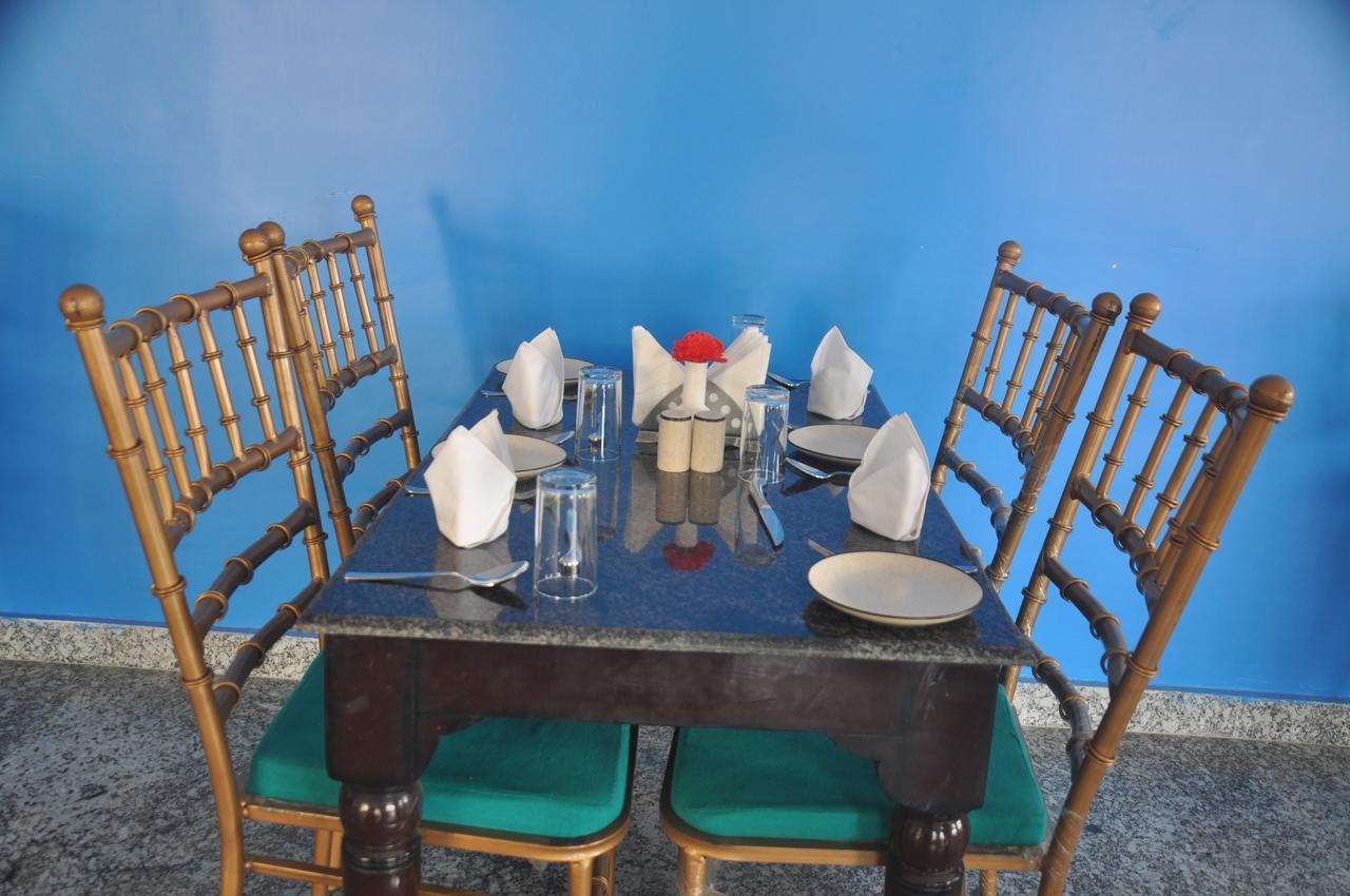Hotel Eagle Nest Bharatpur Εξωτερικό φωτογραφία